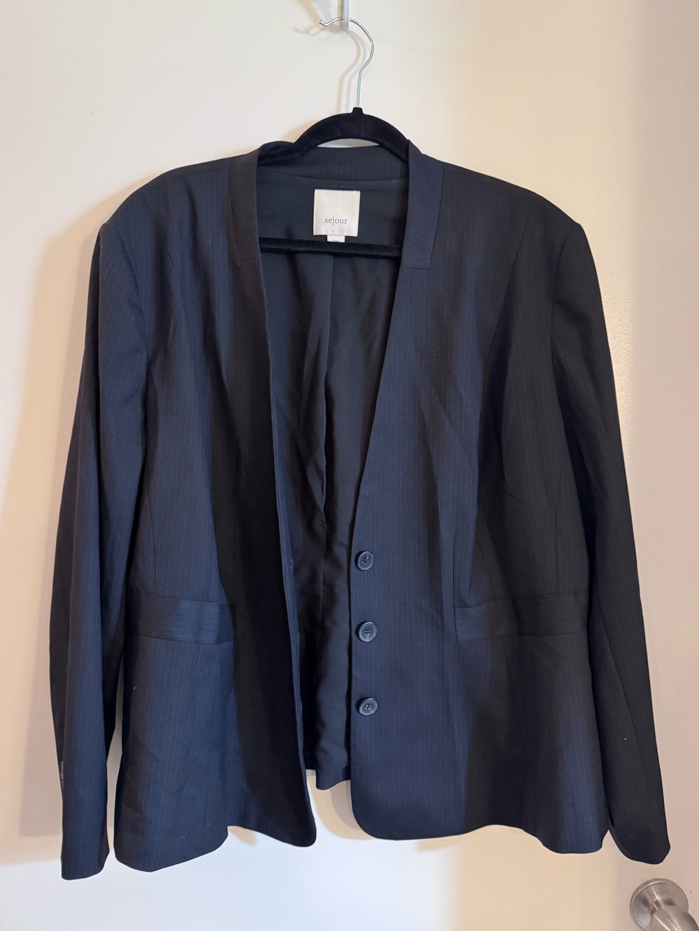 Sejour Women’s Plus Size Charcoal Gray Pinstripe Collarless Blazer, Size 20W